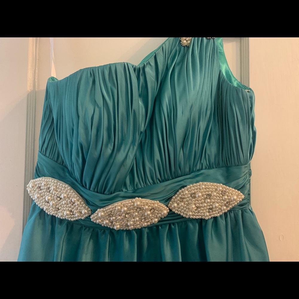 Custom Formal Dress - Picture 3 of 4